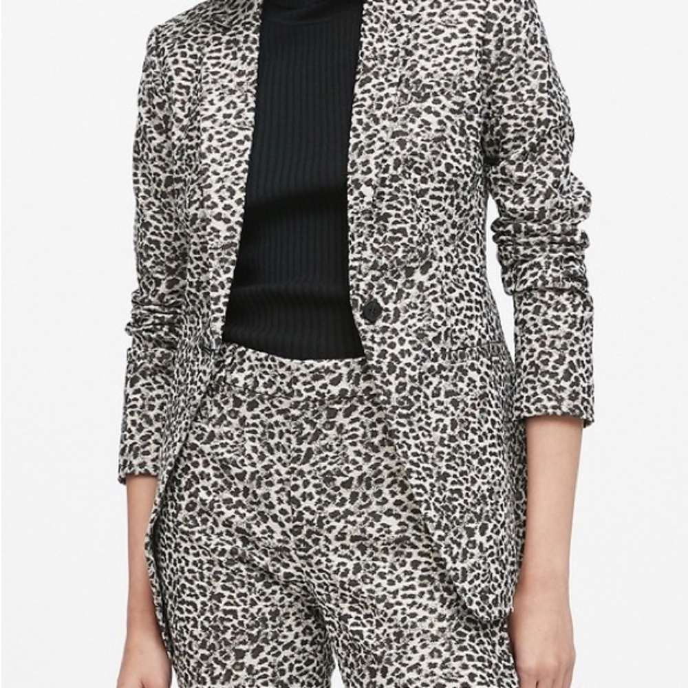 Banana Republic Leopard Print Women's Blazer